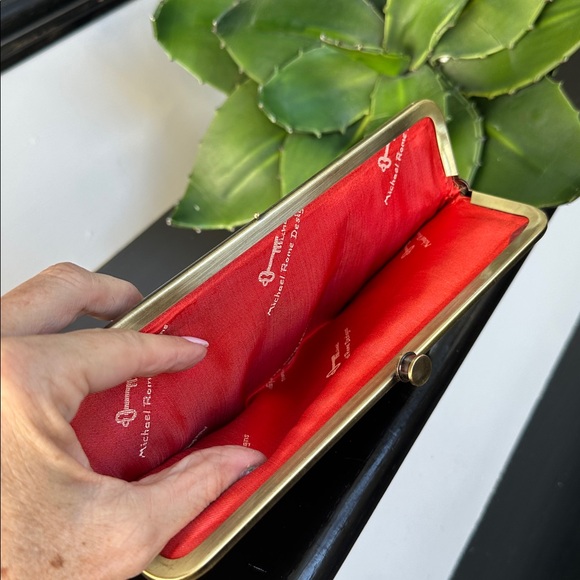 Michael Rome Design Genuine Leather Clutch Purse Croc Embossed Like New handbag - Picture 7 of 7